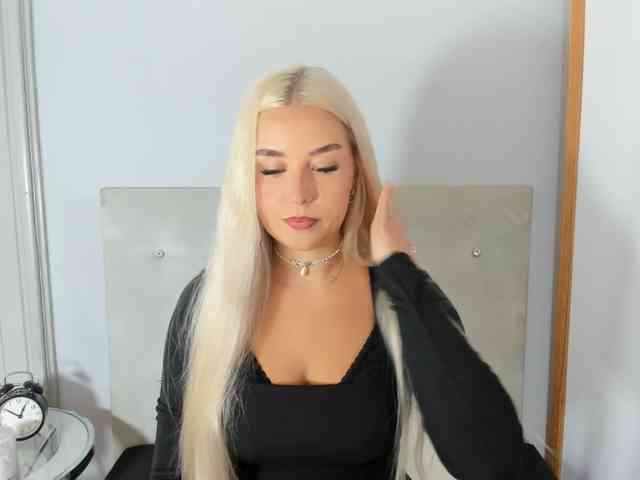 Модель: KristyQueen