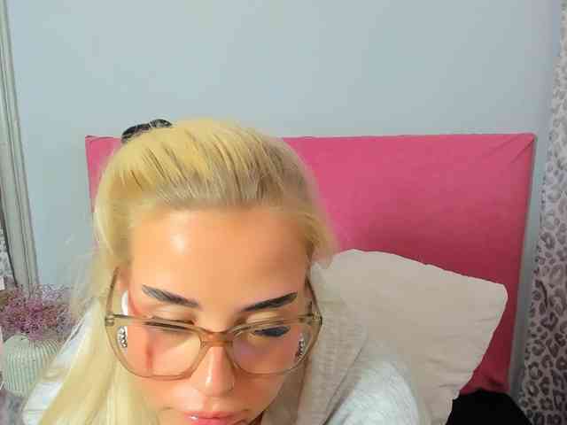 KristyQueen webcam