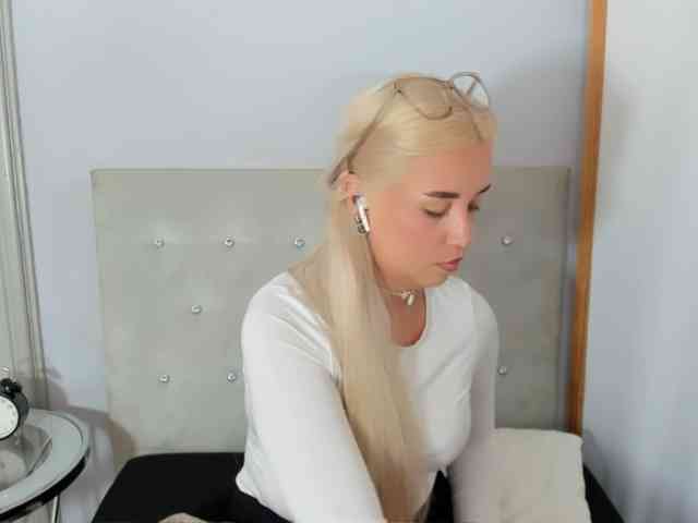 KristyQueen webcam