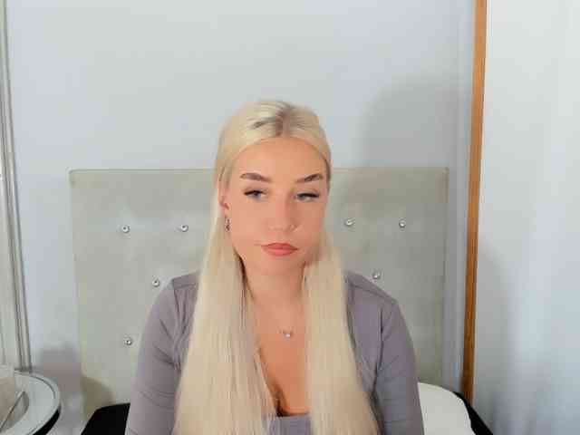 KristyQueen webcam