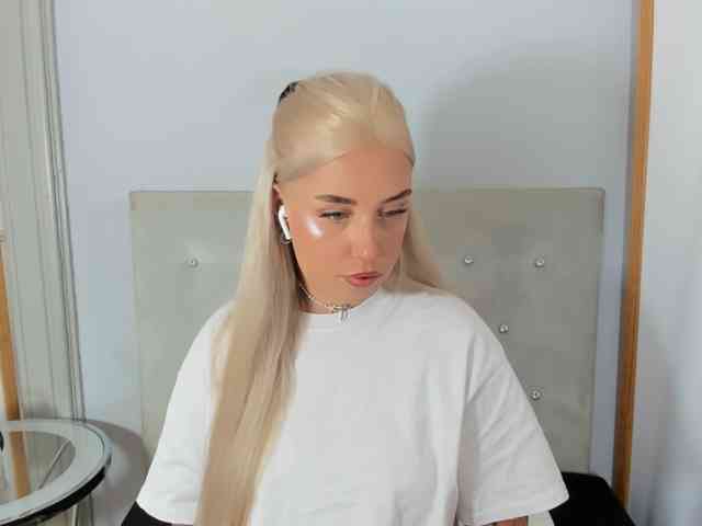 KristyQueen webcam