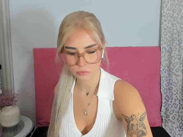 KristyQueen webcam