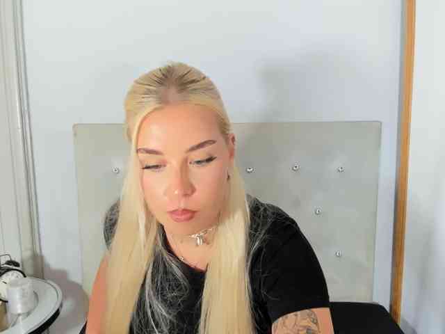 KristyQueen webcam