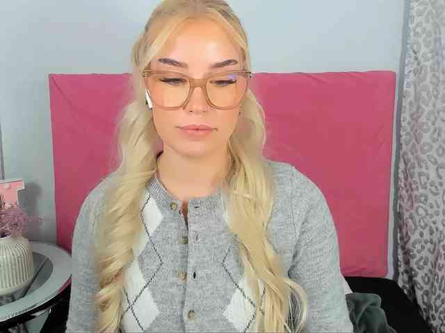 KristyQueen Live Webcam on BongaCams