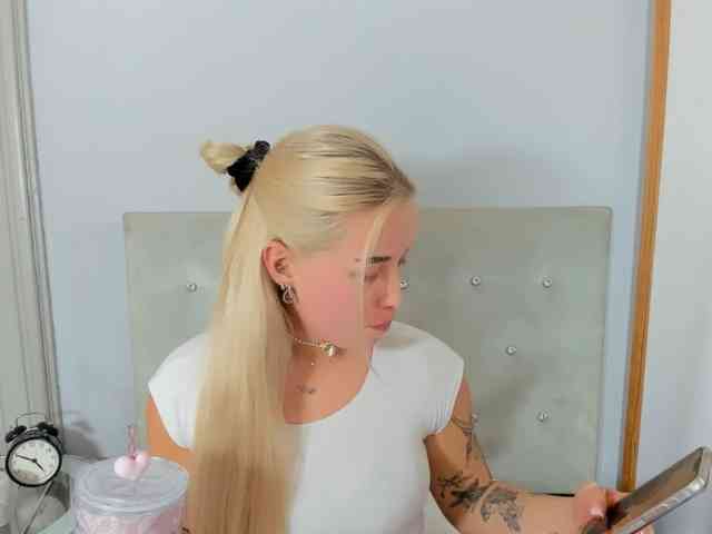KristyQueen webcam