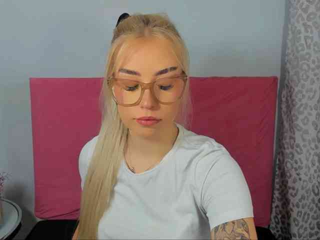 KristyQueen webcam