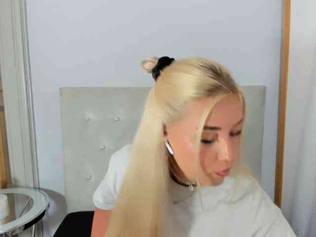 KristyQueen webcam