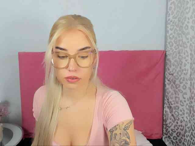 KristyQueen webcam