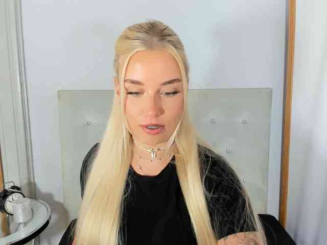 KristyQueen webcam