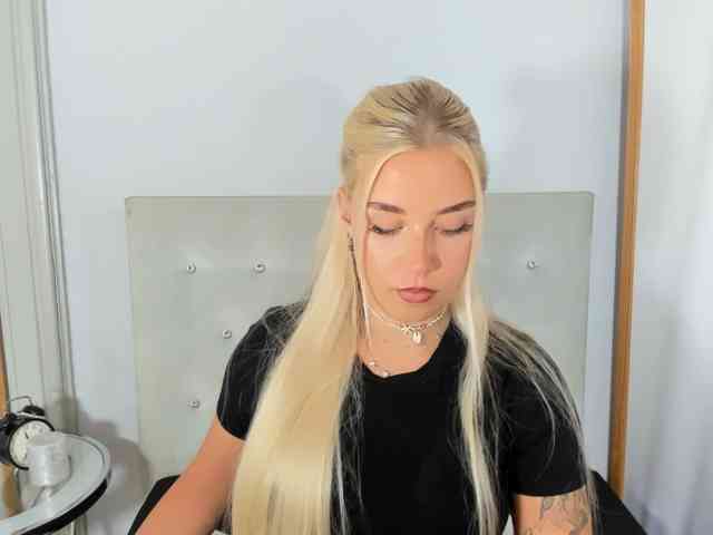 KristyQueen webcam