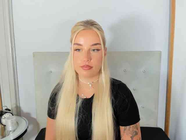 KristyQueen webcam