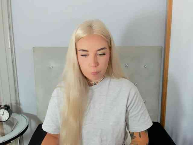 KristyQueen webcam