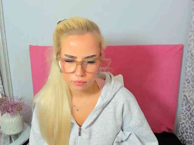 KristyQueen webcam