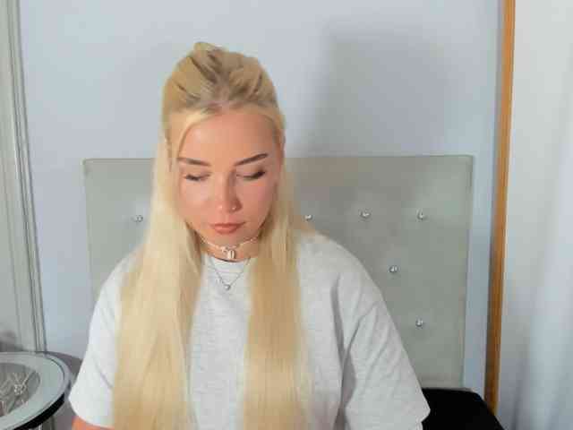 KristyQueen webcam