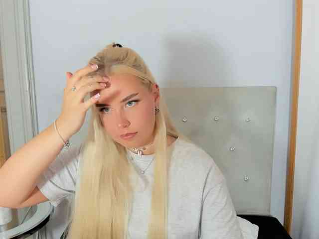 KristyQueen webcam