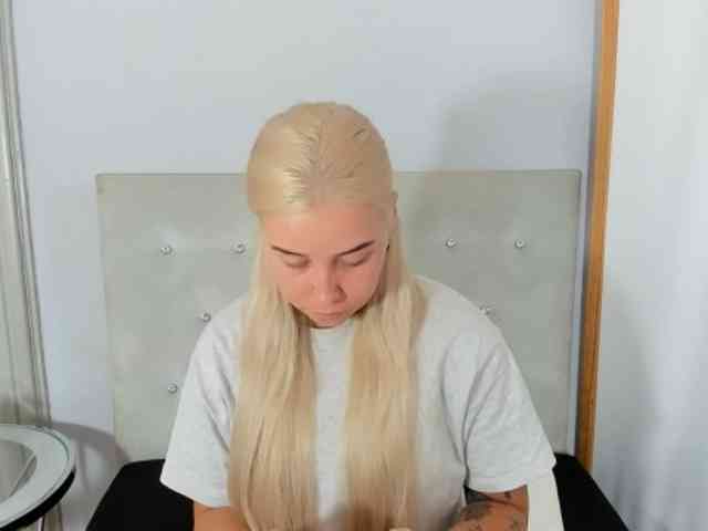 KristyQueen webcam