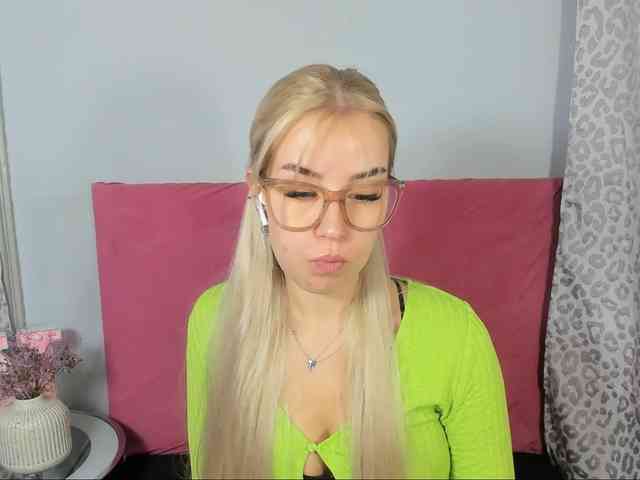 KristyQueen KristyQueen