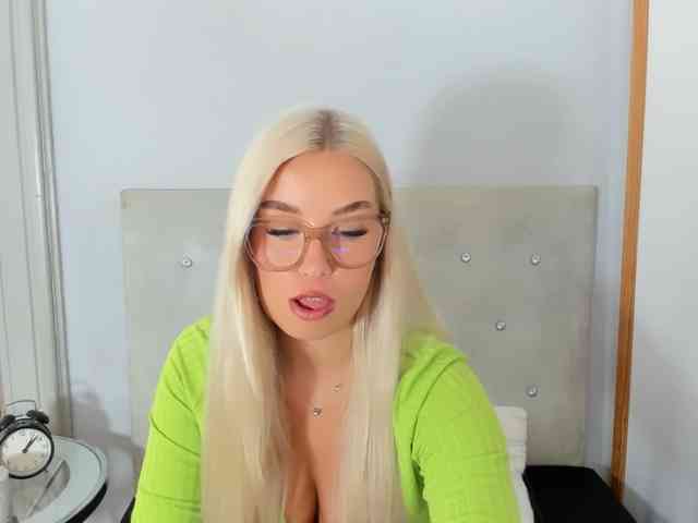 KristyQueen webcam