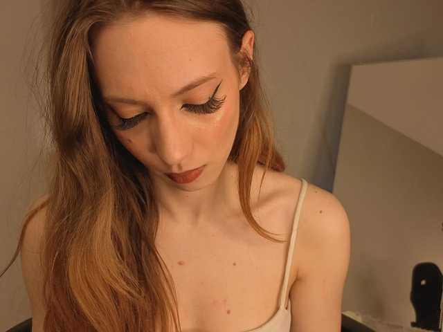 elfinvibes's BongaCams show and profile