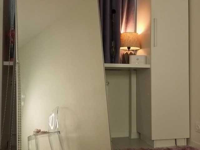 elfinvibes's BongaCams show and profile