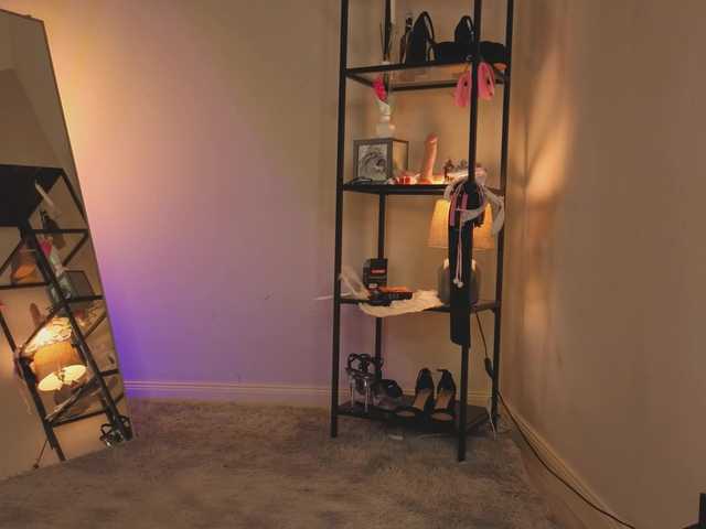 elfinvibes's BongaCams show and profile