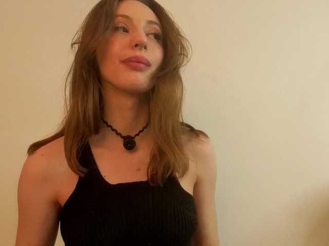 elfinvibes's BongaCams show and profile