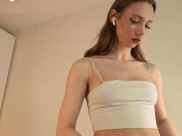 elfinvibes's BongaCams show and profile