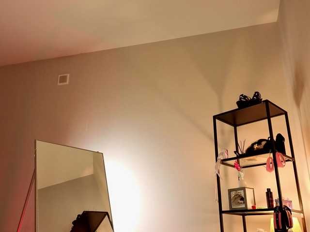 elfinvibes's BongaCams show and profile