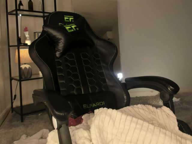 elfinvibes from BongaCams is Freechat