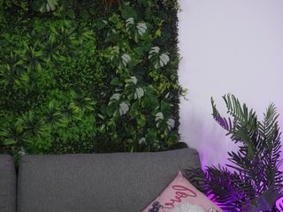 AmiraRoshen Porn Show