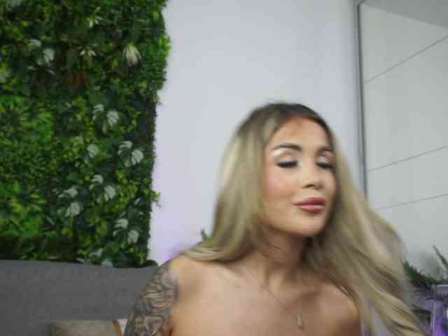 AmiraRoshen AmiraRoshen