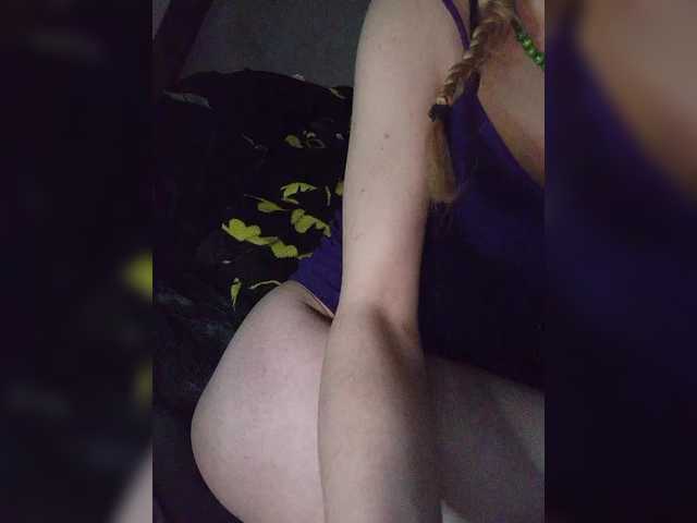 SexyBlondMia's BongaCams show and profile