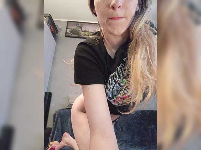 SexyBlondMia's BongaCams show and profile