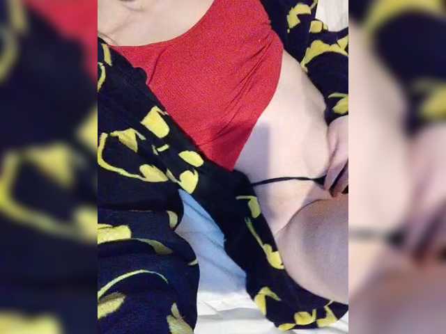 SexyBlondMia's BongaCams show and profile