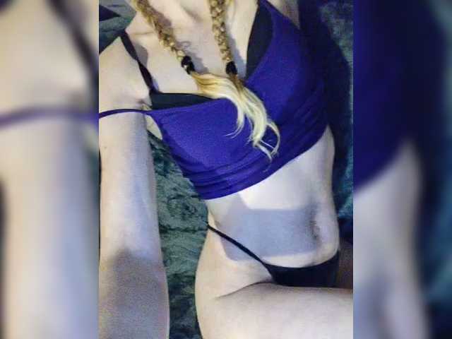 SexyBlondMia's BongaCams show and profile