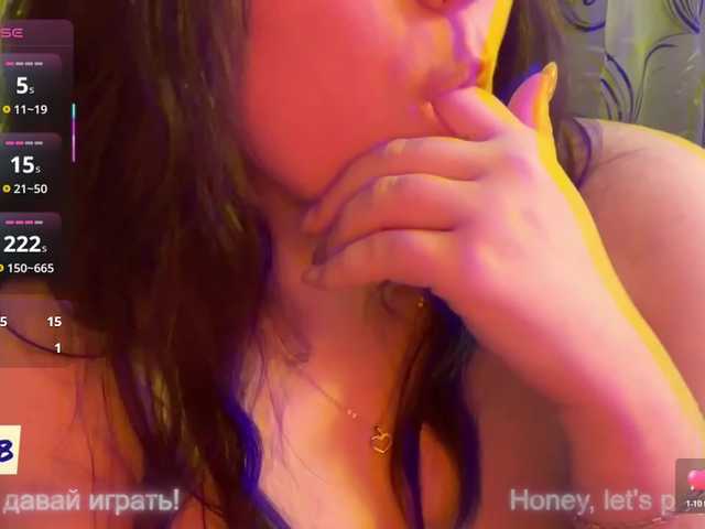 Fox-baby's BongaCams show and profile