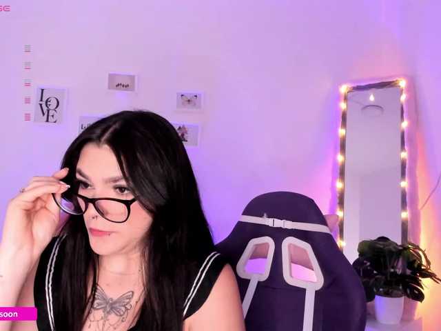 Discover LiaTomson from BongaCams