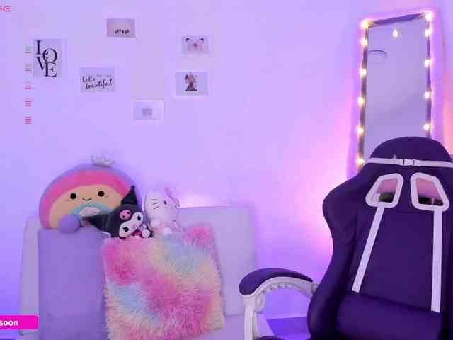 LiaTomson's webcam live show
