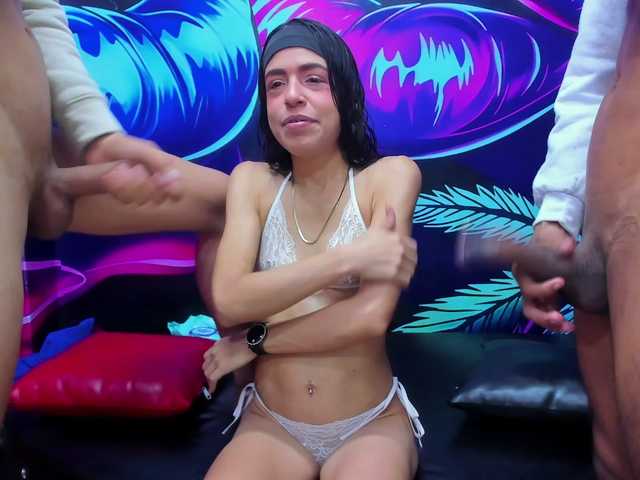 room-kitty's BongaCams show and profile