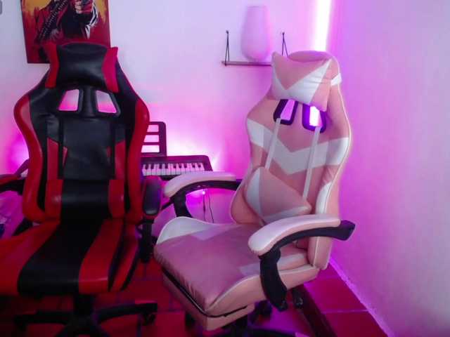 room-kitty's BongaCams show and profile