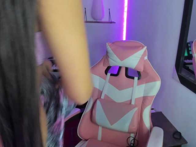 room-kitty's BongaCams show and profile