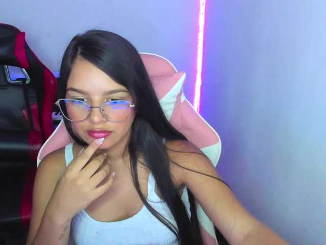 room-kitty's BongaCams show and profile