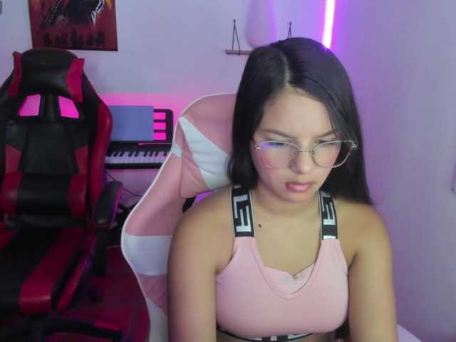 room-kitty's BongaCams show and profile