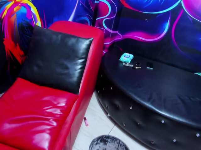 room-kitty's BongaCams show and profile