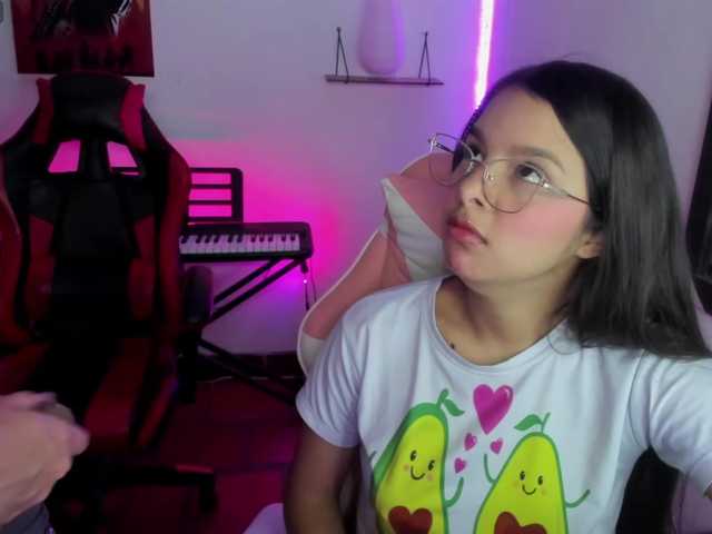 room-kitty's BongaCams show and profile