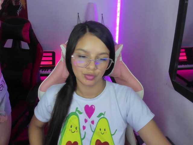 room-kitty's BongaCams show and profile