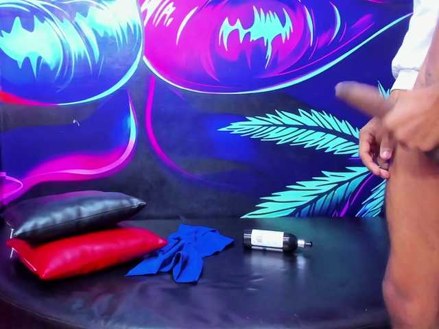 room-kitty's BongaCams show and profile