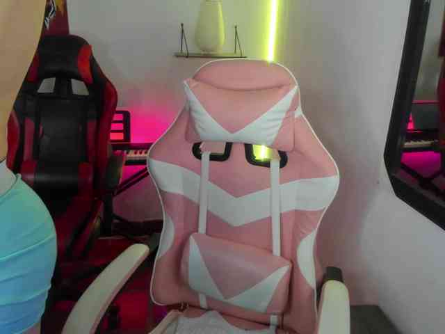 room-kitty room-kitty