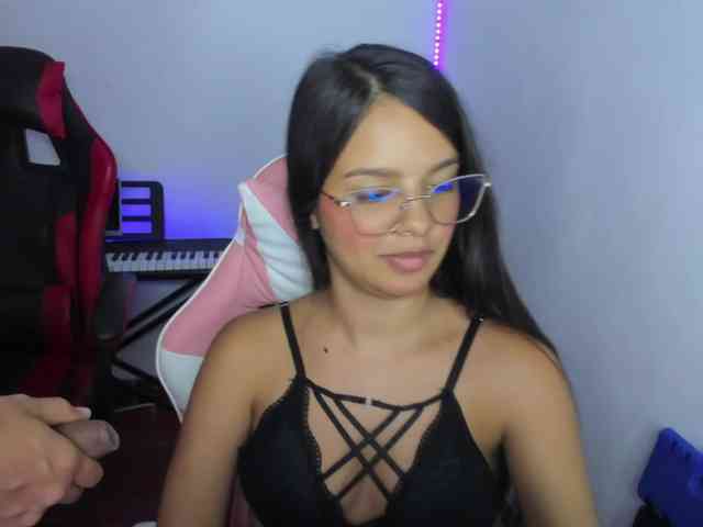 room-kitty room-kitty