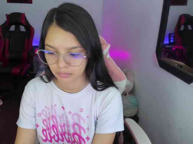 room-kitty room-kitty